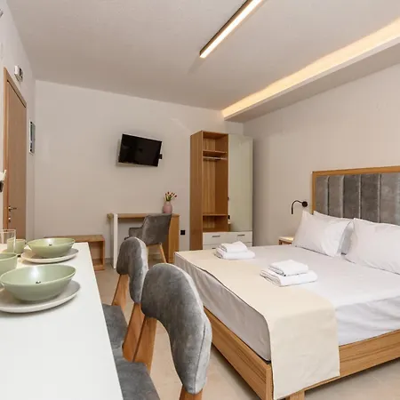 Fotini כריסי אמודיה